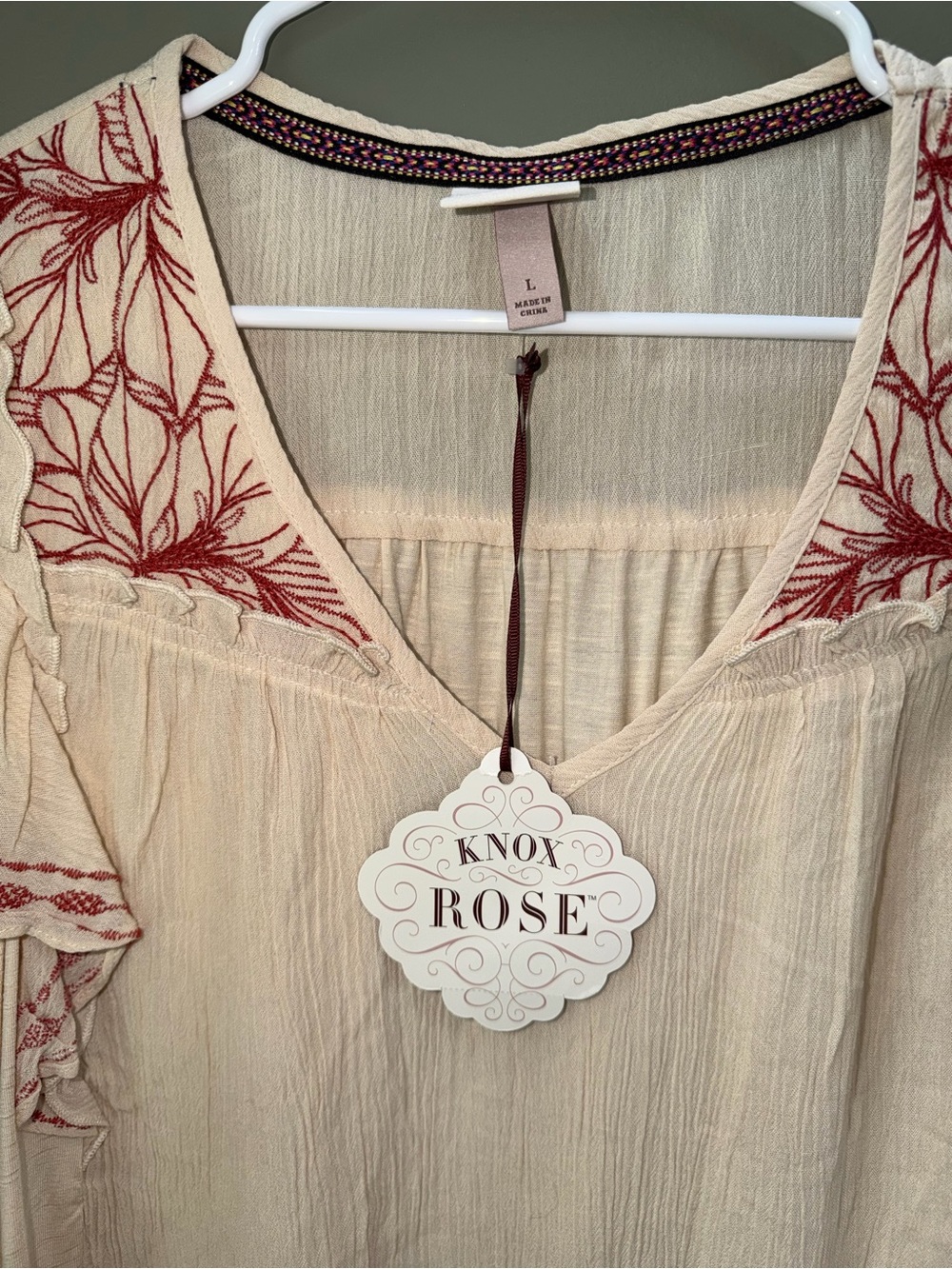 Knox Rose Cream Blouse with Dark Red Embroidery and Ruffled Sleeves sz L New - Picture 3 of 6